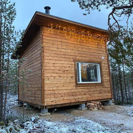 Aurora Husky Hut Villa Inari Exterior photo